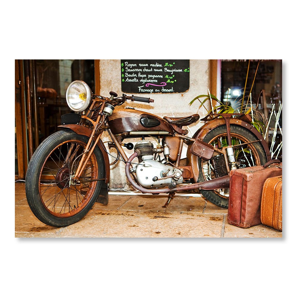 Tableau Moderne pas cher DST0103 - Ancienne moto avec valises devant un restaurant - Tableau déco Vintage Rétro