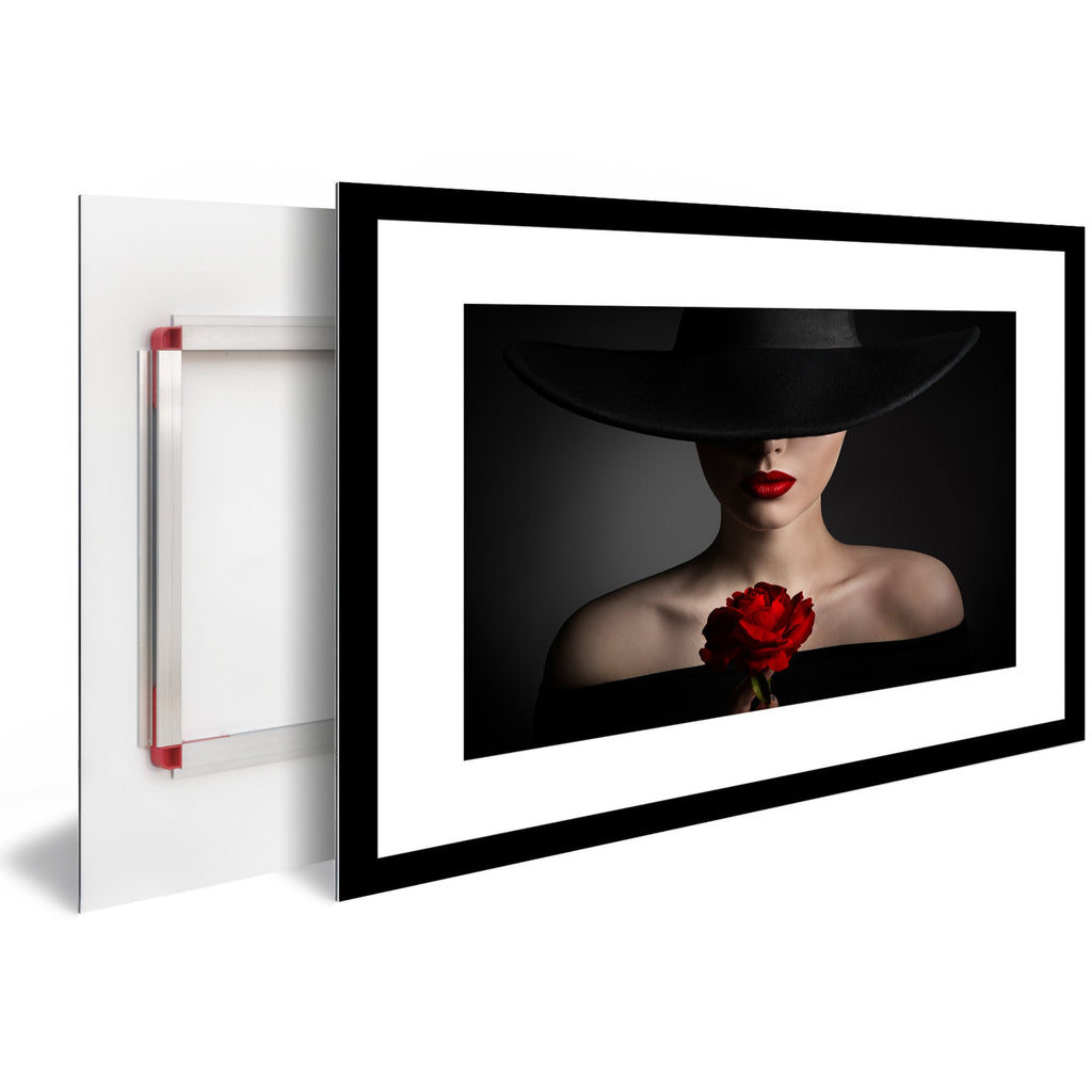 Tableau Décoration Murale Moderne Design DST0044 - Femme au chapeau tenant une Rose Rouge - Tableau déco Glamour - Printadeco