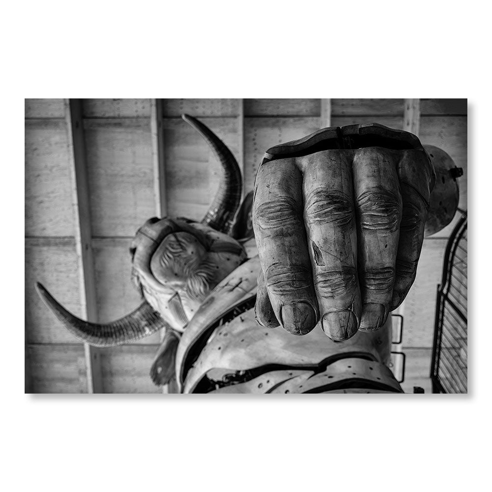 Modernes Design-Wanddekorationsgemälde SBL0019NB – Hand des Minotaurus Halle de la Machine Toulouse Frankreich – Inspirations-Deko-Gemälde in Schwarz-Weiß – Printadeco