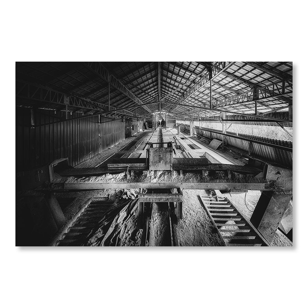 Modern Design Wall Decoration Painting SBL0024NB - Abandoned lime factory in France - Black and White decorative painting - Printadeco