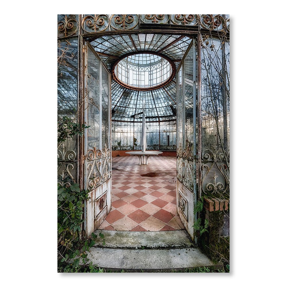 Modern Design Wall Decoration Painting SBL0138 -Entrance to an abandoned Greenhouse in France - Graphic Decorative Painting Visual Impact Urbex - Printadeco
