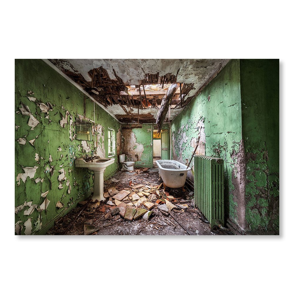 Modern Design Wall Decoration Painting SBL0218 - Dilapidated green bathroom Abandoned castle in France - Visual Impact decorative painting Urbex - Printadeco